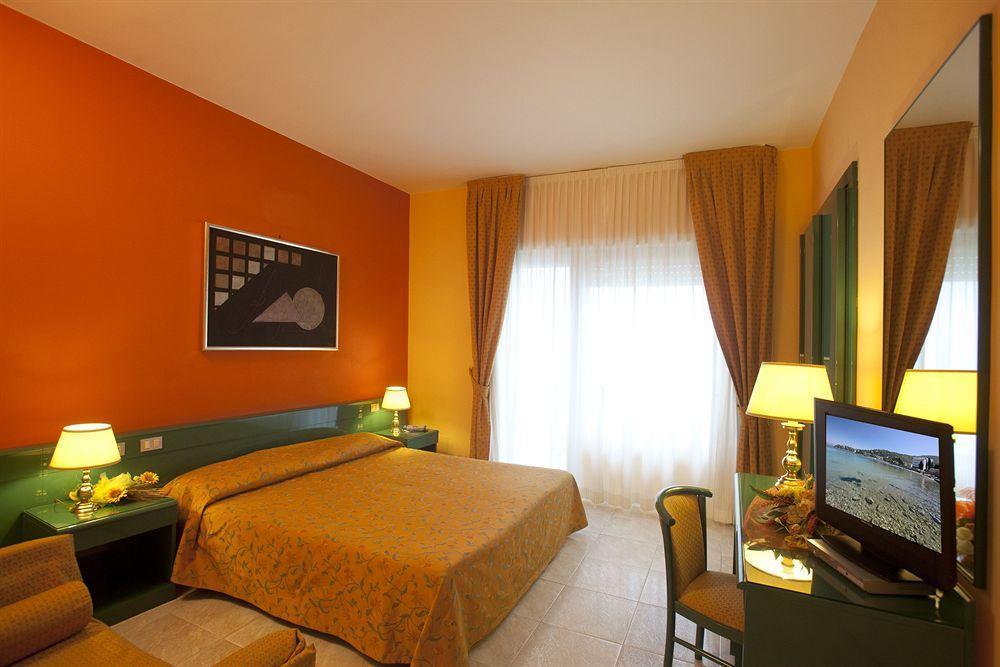 Baia D'argento Hotel 4*
